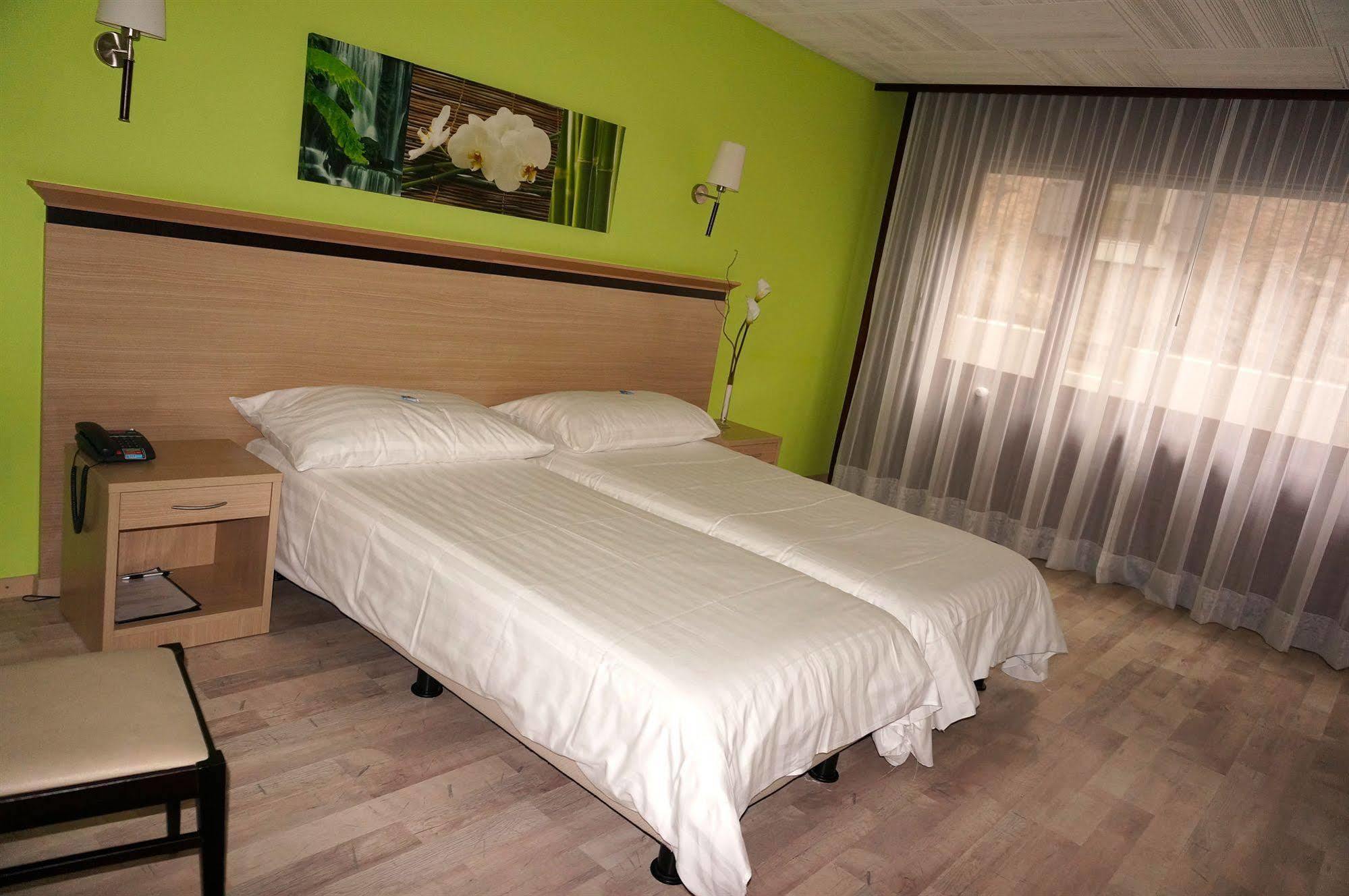 Hotel De La Vieille Tour La Tour-de-Peilz Eksteriør bilde